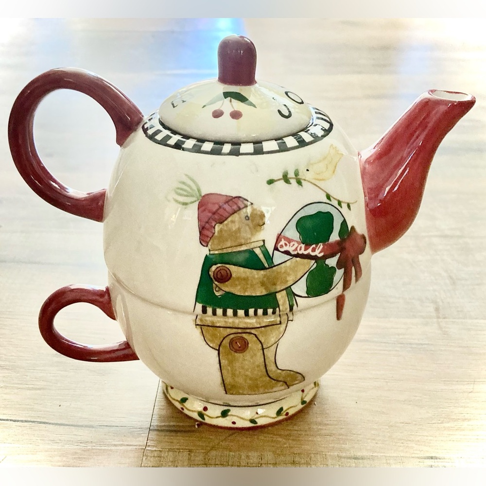 Sekura China Debbie Mumm Tea Pot and Cup
